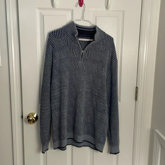 Tommy Bahama sweater - Picture 1 of 3